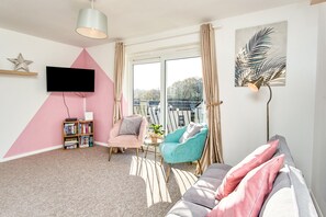 LCD TV - Sandown on The Creek (Ryde)