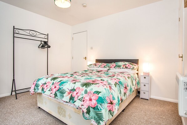 1 quarto, roupa de cama