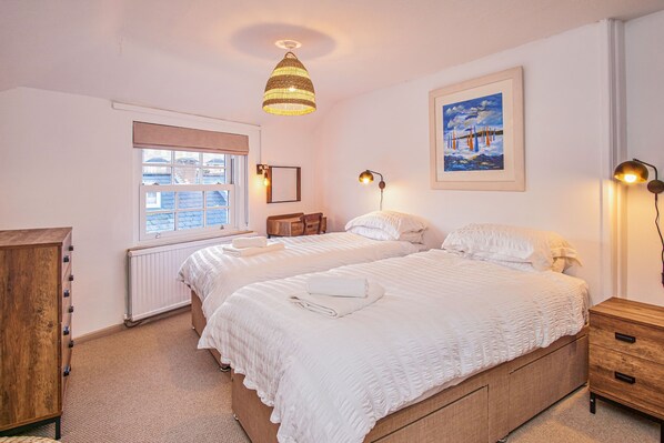 3 室のベッドルー�ム、ベッドシーツ