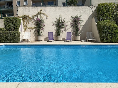 Studio 26 m2 with pool & private parking