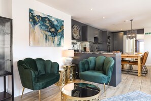 Interior - The Cove (Seaview)