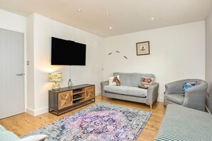 LCD TV - Harbour Walk (Bembridge)