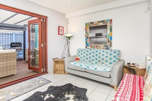 تلفزيون إل سي دي