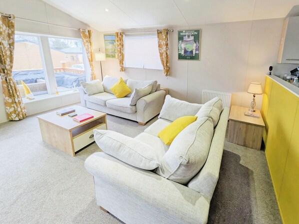 LCD TV - Mollys Lodge (Ryde)