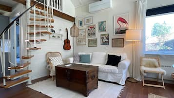 House | Interior