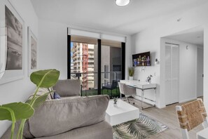 Smart-TV, Tischtennisplatte