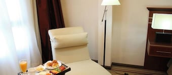 Orly Hotel