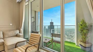 Appartement Panoramique, 2 chambres, vue mer | Salle de séjour