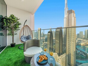 Balcony - Panoramic Views from Forte by Propigo (Dubai)