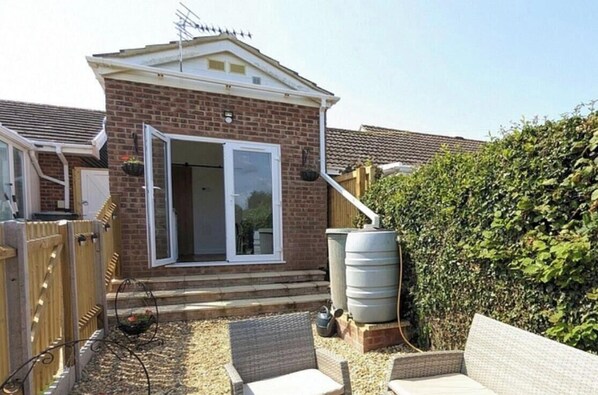Cottage | Terrace/patio - Little Dell (Sandown)