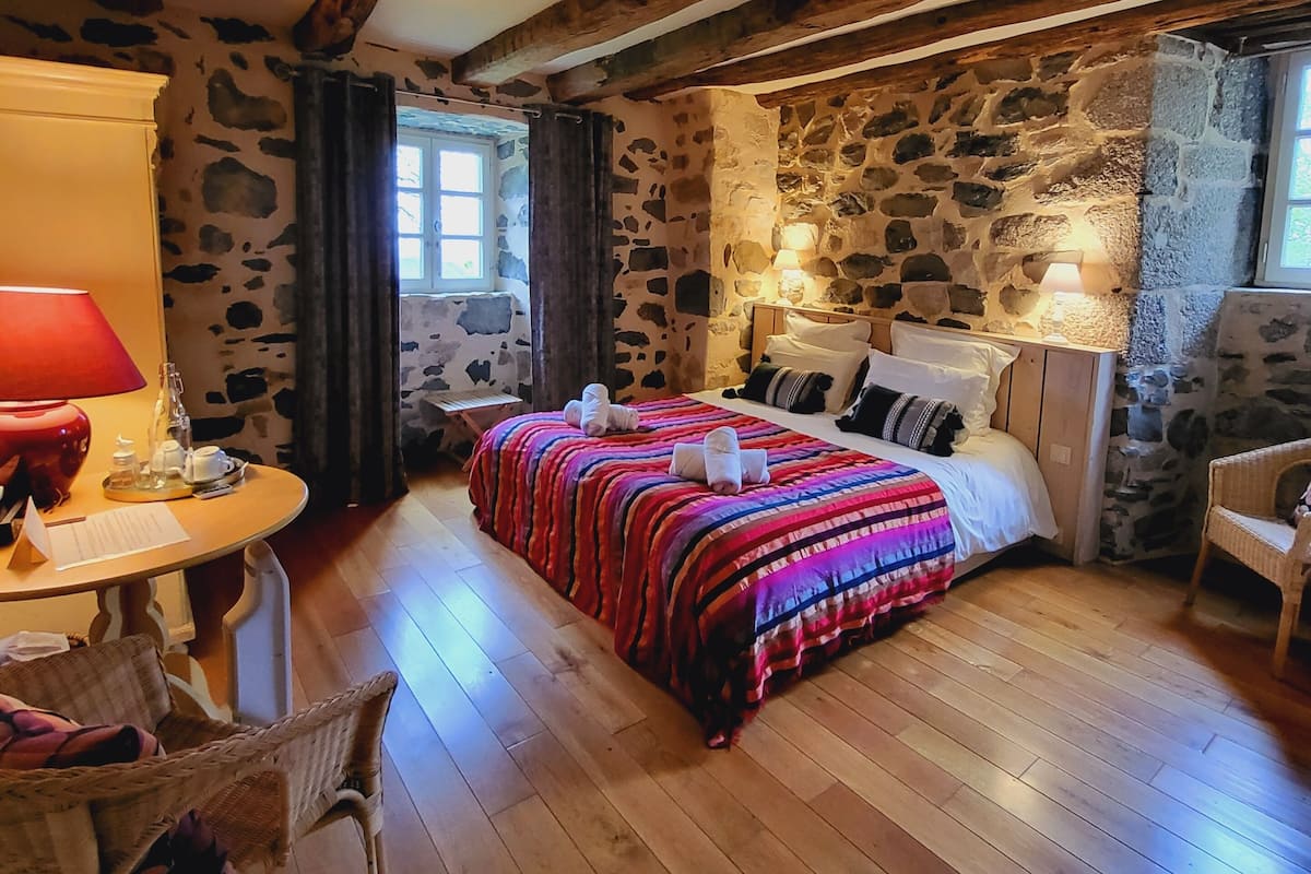 Accès au Wi-Fi (inclus)