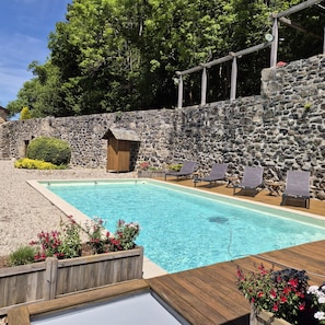 Seasonal outdoor pool - Le Mas de Rigoulac (Argences en Aubrac)