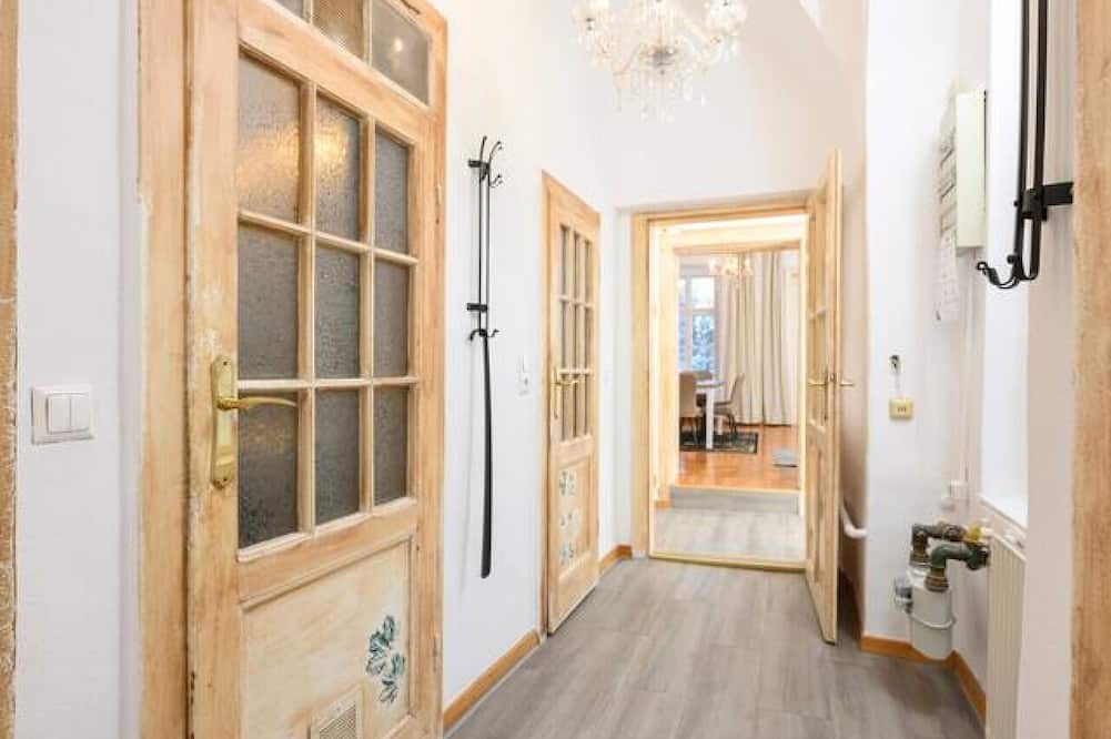 Spacious 2BR Stay for 6 Heart of Mödling