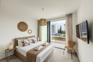 3 chambres, coffres-forts dans les chambres, fer et planche Ă repasser