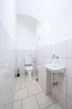 Apartment, Non Smoking, Kitchen | Bathroom - City Center Mödling top 1 (Mödling)