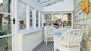 Terrace/patio - The Clock House (Ventnor)