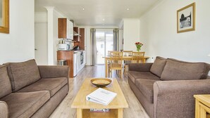 Interior - Cape 8 (Yarmouth)