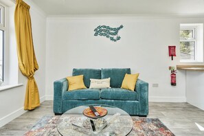 LCD TV - Osbourne at the Aqua (Shanklin)