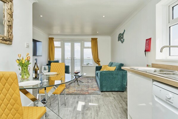 Dining - Freshwater at the Aqua (Shanklin)