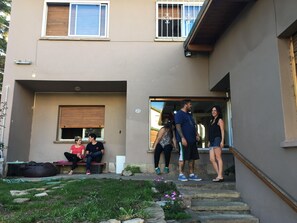 Exterior - Phoenix Hostel (San Carlos de Bariloche)