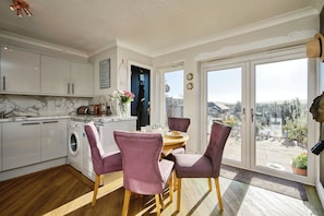 Horno y utensilios de cocina