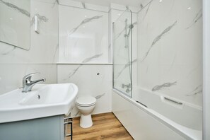 Bathroom - Sandy Haven (Ventnor)