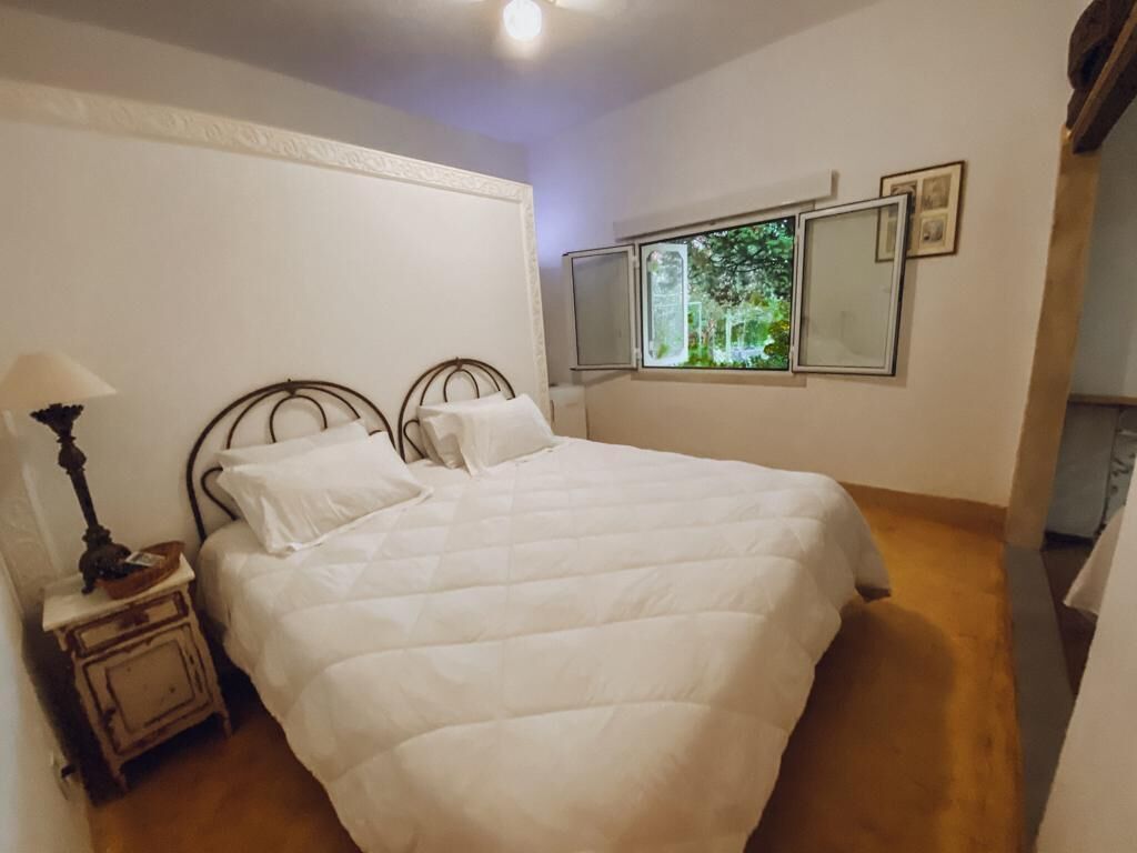 Deluxe Triple Room | Premium bedding, pillowtop beds, individually decorated