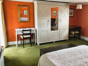 4 bedrooms, bed sheets - Kildare (Ventnor)