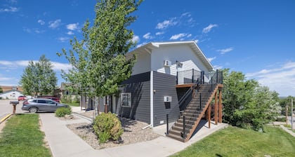 Beautiful, Centrally Located Condo with Wifi and AC