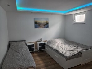 2 bedrooms, free WiFi, bed sheets