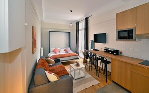 1 chambre, fer et planche à repasser, Wi-Fi gratuit, draps fournis