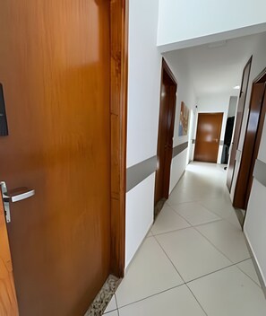 Dormitorio compartido básico | Interior