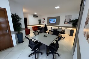 Basic Shared Dormitory | Dining - NetworkInn Hostel Business & Academico2  (Campinas)