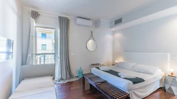 3 bedrooms, in-room safe, iron/ironing board, free WiFi