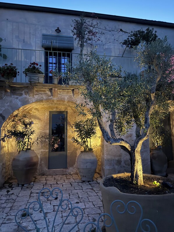 Exterior detail - Papalei La Maison (Sicilia)