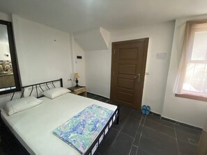 Soundproofing, free WiFi - Port Liman Apart (Antalya)