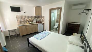 Habitación básica doble | Sistema de insonorización y wifi gratis