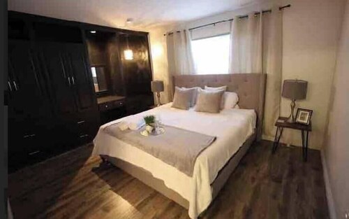 Family/Business Class,4 Bedroom