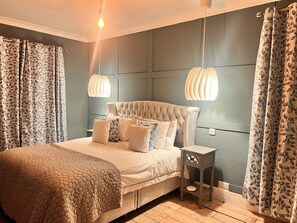 3 dormitorios, tabla de planchar con plancha, wifi y ropa de cama