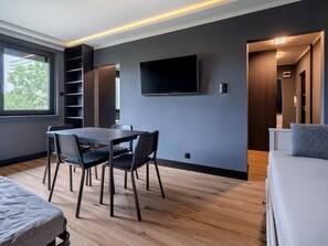 Dining - Przymorze Studio - Beach nearby - by Rentujemy (Gdańsk)