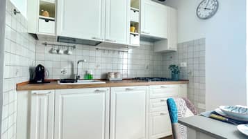 Mikrowelle, Ofen, Herdplatte, GeschirrspĂŒler