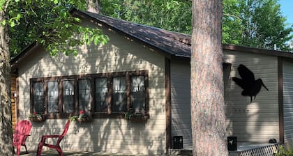 Spacious lodge with cabins in charming Remer/Longville with WiFi, AC