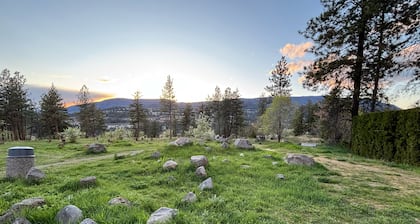 Hall's Haven: Simple Cozy Escape. Pets Welcome! Hiking & Wine Trail Nearby