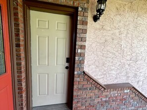 Exterior detail - Hall's Haven: Simple Cozy Escape. Pets Welcome! Hiking & Wine Trail Nearby (West Kelowna)