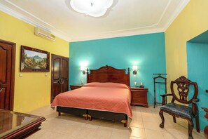 Kamar Double, 1 Tempat Tidur King, kamar mandi pribadi | Setrika/meja setrika