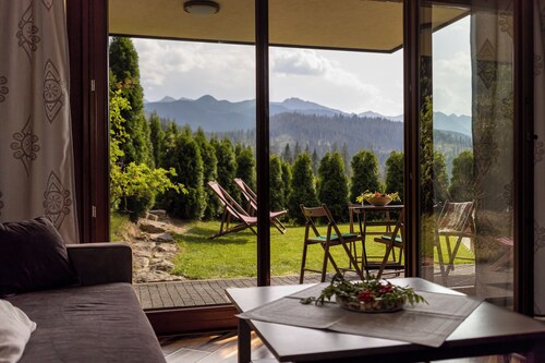 Panorama Tatr Scenic Apartment with Terrace and Breathtaking View