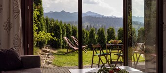 Panorama Tatr Scenic Apartment with Terrace and Breathtaking View