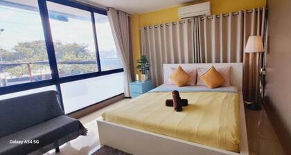 Peony's Home - Deluxe King Room