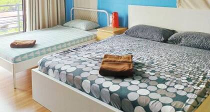 Peony's Home - Triple Room with Private Bathroom