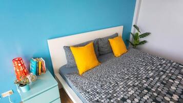1 bedroom, WiFi, bed sheets